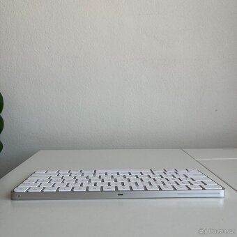 Apple Magic Keyboard model A2450 - 6