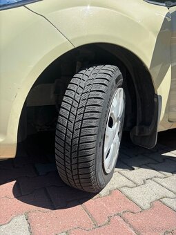 Ford Fiesta AB Hatchback - 6