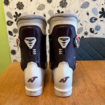 Lyžáky Nordica a lyže Atomic - 6