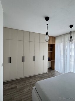 Prodej nadstandardně vybaveného bytu 3+kk v Kroměříži s lodž - 6