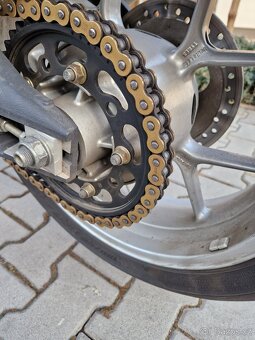 Triumph Tiger 1050 - 6