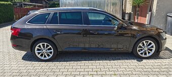 Škoda Superb Combi 2.0 TDI 4x4 - 6