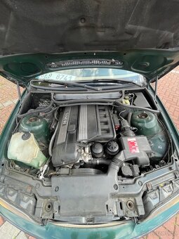 BMW 323i e46 - 6