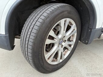 Volvo XC90 D5 136 kW | 2010, 4x4, AUT, 7míst | XENONY, TAŽNÉ - 6