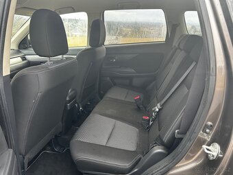 Mitsubishi Outlander 4x4 automat 1.majitel - 6
