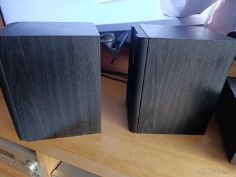 Repra Jamo 28 + zdarma kabely cu 2x2,5 - 6