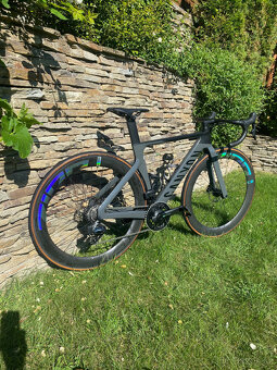 Canyon Aeroad CF SLX 8 AXS - 6