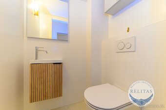 Pronájem bytu 3+1 98 m², U smaltovny 17, Praha 7 - Holešovic - 6