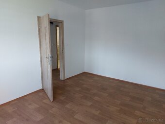 Pronájem bytu 1+1 38m2 v Klatovech Podhůrčí - 6