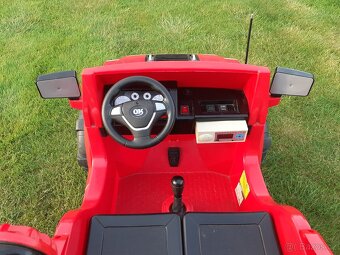 Dětské elektrické autíčko - 6