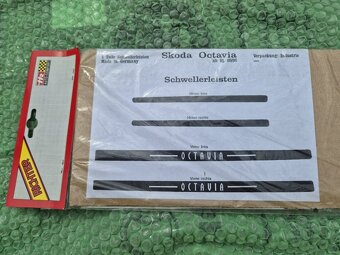 Škoda Octavia I ozdobné a ochranné samolepící lišty - 6