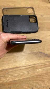 Prodám černý iPhone 11 65GB - top stav - 6