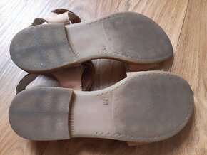kožené sandále Lasocki vel. 36 + žabky zdarma - 6