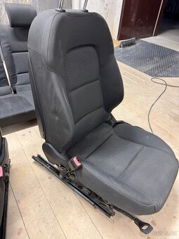 Audi A3 8P, 5d, sedačky - 6