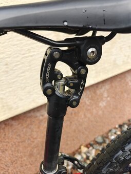 Crusis E Largo  9,7 - 6