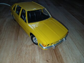Tatra 613 chromka ites - 6