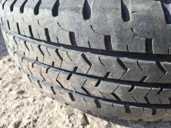 Hyundai H1 rok 2000 - disky s letními pneumatikami 195 R14C - 6