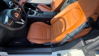 Fiat 124 Spider - 6