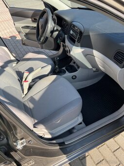 HUNDAI ACCENT 1.4benzín 71 kw Rv-2009 - 6