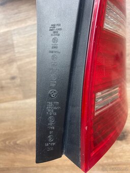 BMW E87 - PRAVÉ ZADNÍ SVĚTLO - 6