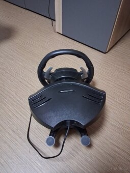Herní volant z řady Thrustmaster T80 - 6