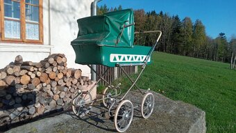 RETRO KOČÁREK PRO PANENKY - 6