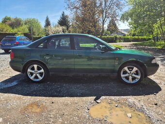 Audi A4 1.6i - 6