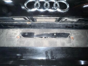Páté dveře černá metalíza LZ9Y Audi A4 8K avant r.v. 2009 - 6