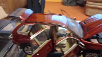 1:18 bmw X5 - 6