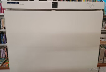 Prodám lednici s mrazákem zn. Liebherr - 6