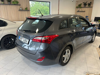 Hyundai i30 r.v. 2015, 1,6CRDi 81Kw klima - 6