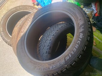 Sada zimní pneu Michelin 215/55/17 hroty - 6