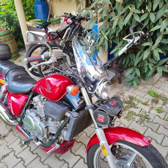 Honda Supermagna VF700C - 6