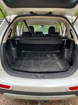 Mitsubishi Outlander - 6