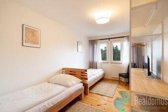 Prodej byt/apartmán 3+1, 61 m², parkování, pozemek, Lipno na - 6