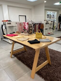 Prodám vybavení butiku - 6