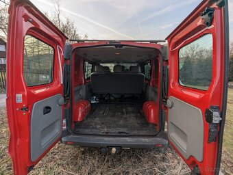 Renault Trafic 2.5 dCi - 6