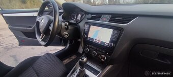 Prodám Skoda Octavia 2.0 TDI DSG Combi Panoramadach - 6
