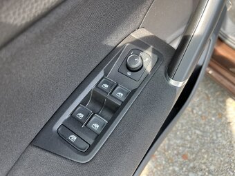 VW Touran 1.6 TDi Navigace, P+Z Senzory - 6