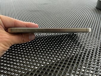 Apple iPhone 16 Pro Max - 6