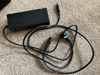 Xbox 360 E 250GB - 6