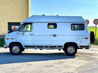 1995 Chevrolet G30 5.7 V8 | Obytný vůz | 59 804 mil - 6