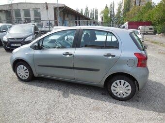 Prodám Toyota Yaris 1.0,1maj. - 6