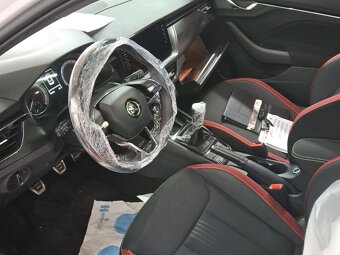 ► ŠKODA KAMIQ 1.5 TSI 110KW MONTE CARLO - LED-NAVI-PANORAMA - 6