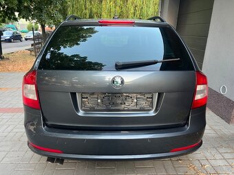 ŠKODA OCTAVIA 2.0TDI 125KW RS /XENON/DSG+F1/FACELIFT - 6