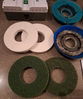 i Mop XL – Čisticí stroj s ovladatelností plochého mopu - 6