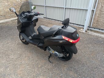 Piaggio xevo 125 Cz doklady v ceně Černý 1 - 6