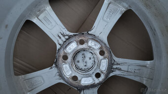 18 originál 5x108 VOLVO XC90 8Jx18 ET42,5 - 6