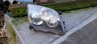 Toyota Avensis T25 2.2 D-Cat - 6