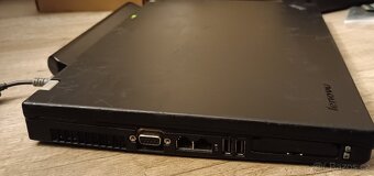 Lenovo T400 funkční bez HDD Intel Core Duo P8600 - 6